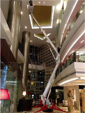 蜘蛛車1.jpg蜘蛛式曲臂升降平臺-登高車-高空作業(yè)車：蜘蛛式曲臂升降平臺的優(yōu)勢